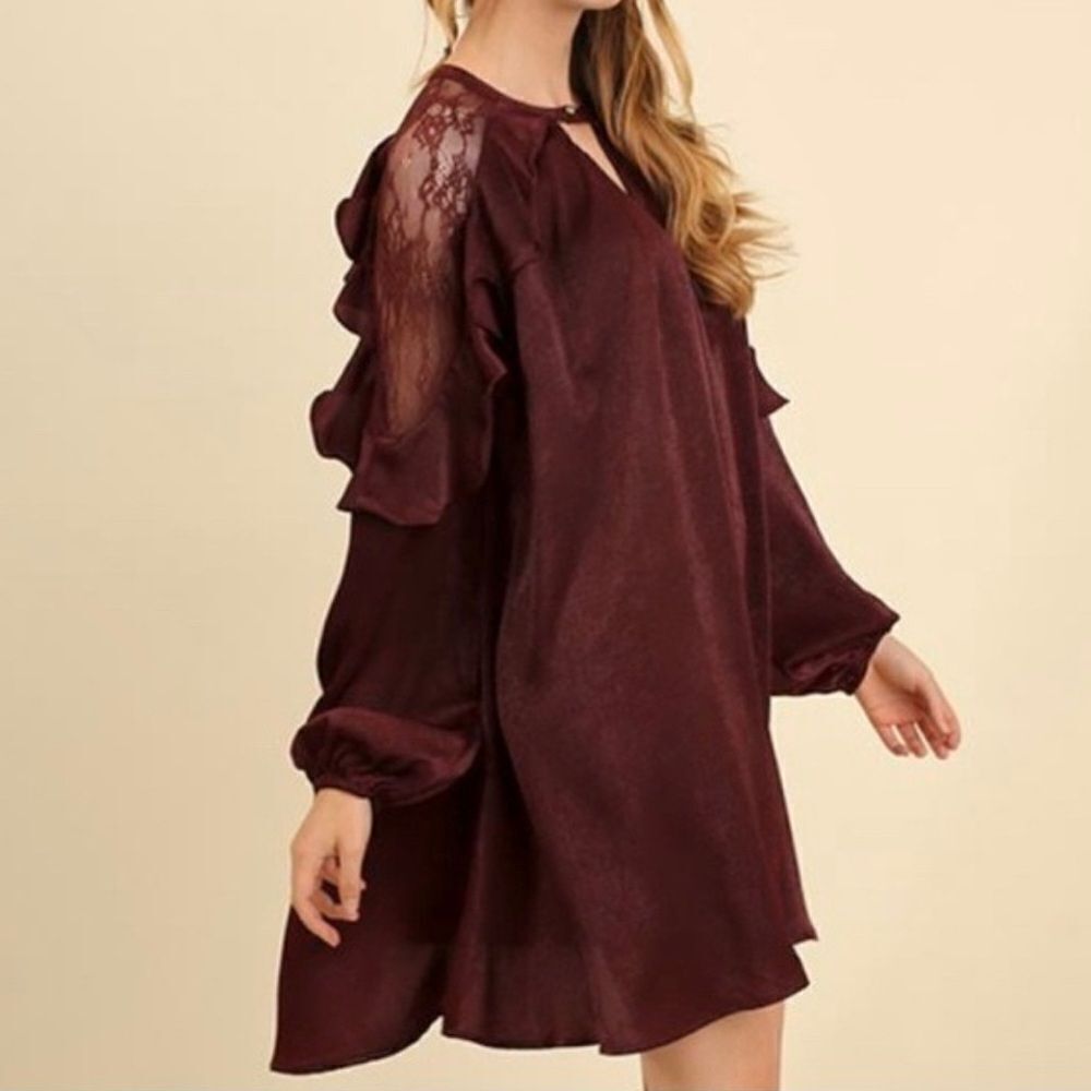 NEW Umgee Satin & Lace Long Sleeve Short Burgundy Holiday Party Dress Sz M - Picture 1 of 11